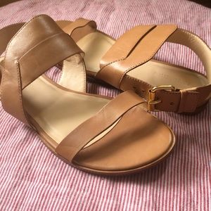 Pour la Victoire leather sandals - Never worn